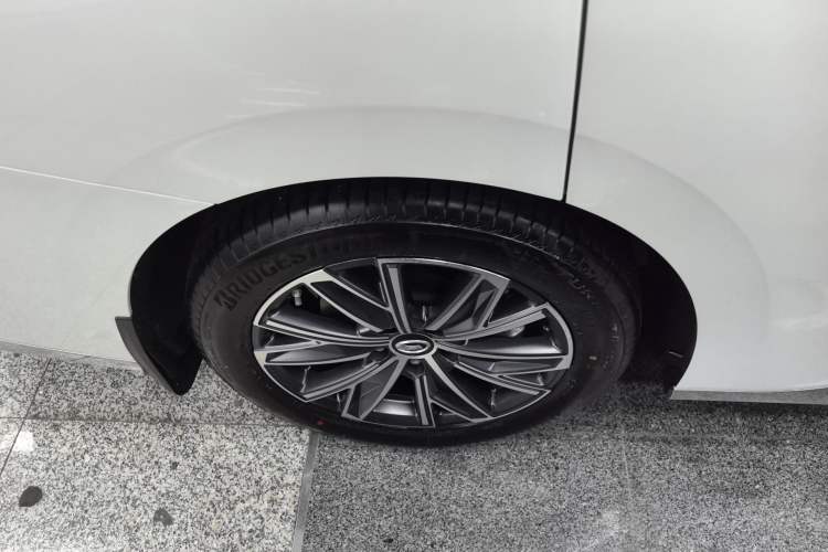 Used GAC Trumpchi M8 2024 Master Series 400T Prestige Edition Right Rear Wheel Hub