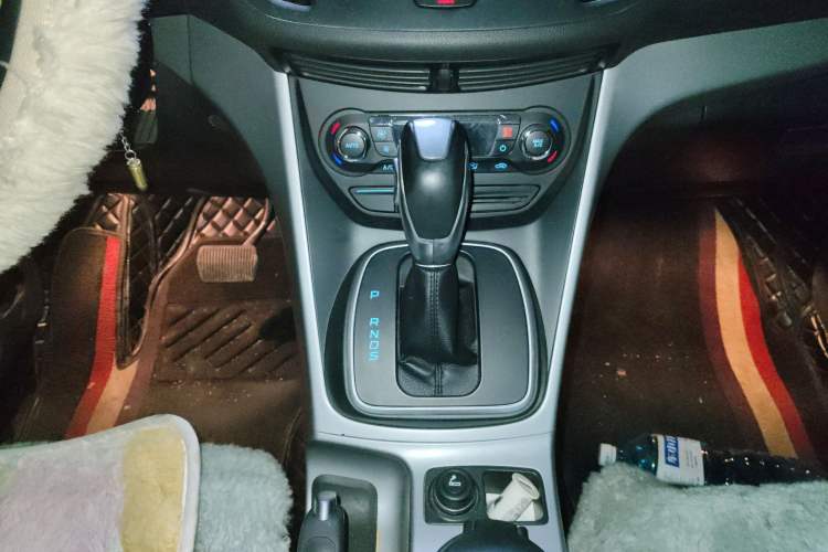 Used Ford Kuga 2013 1.6L GTDi Two-Wheel-Drive Trend Model