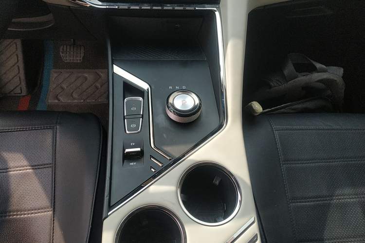 Used JAC X8 E 2024 Home Edition 7-Seater
