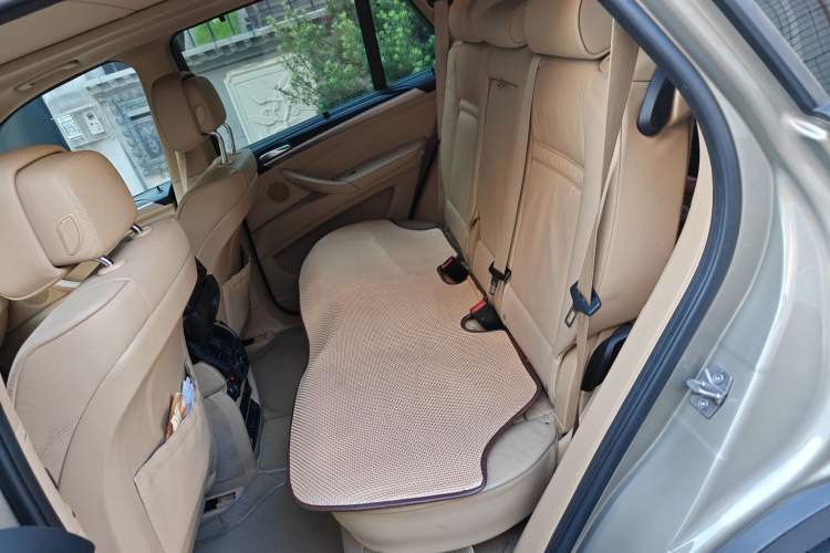 Used BMW X5 2011 xDrive35i U.S. specification Left Rear Seat