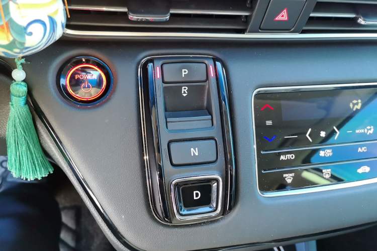 Used Honda Elysion 2022 2.0L eHEV Luxury Edition Gear Lever