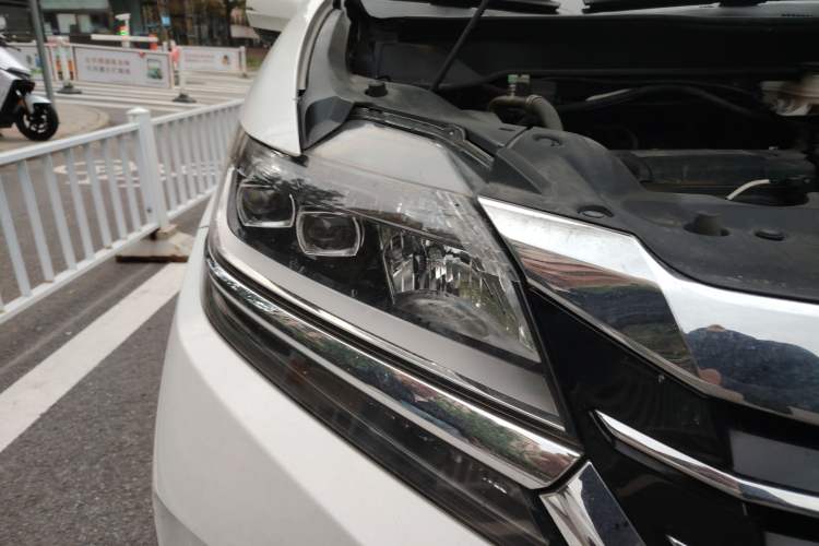 Used Honda Elysion 2016 2.4L Comfort Edition
