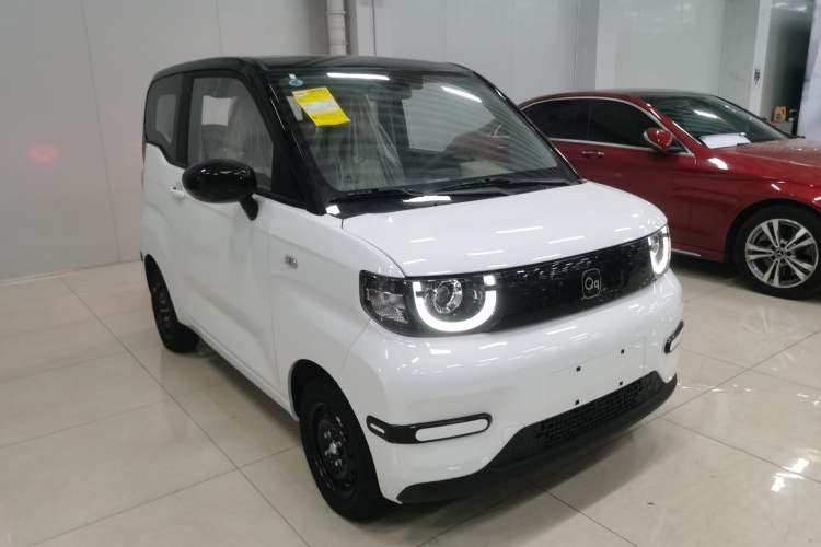 Used Chery QQ Ice Cream 2025 155km Sundae Edition Front Right 45 Deg