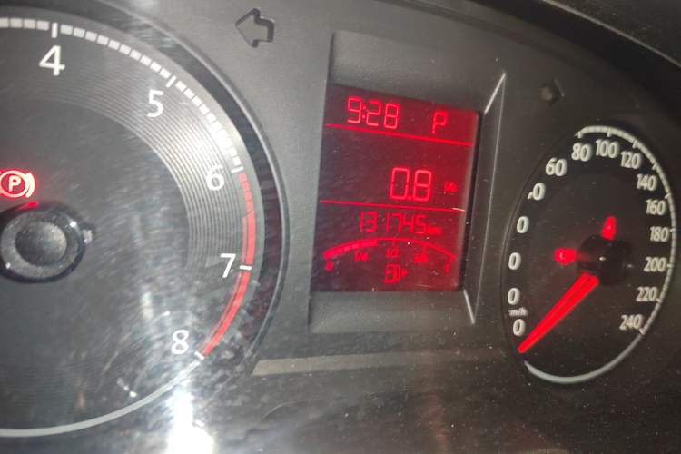 Used Volkswagen Santana 2016 1.6L Automatic Comfort Edition Odometer Close Up