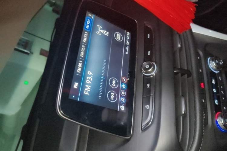 Used Buick Encore 2021 332T CVT Elite Edition Audio And AC Panel