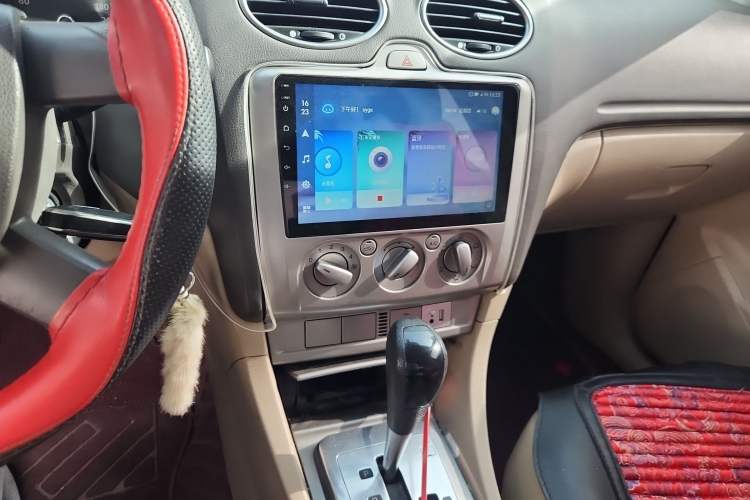 Used Ford Focus 2012 Hatchback Classic 1.8L Automatic Fashion Edition
