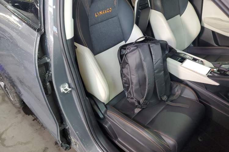 Used Lynk & Co 06 EM-P 2020 PHEV Plus Right Front Seat