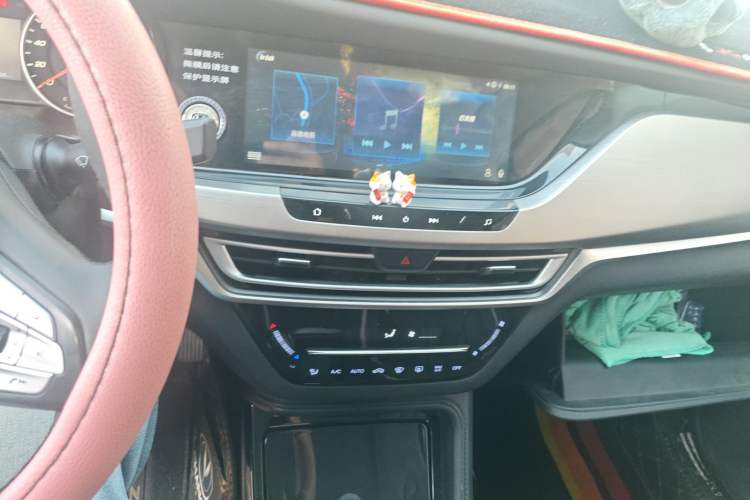 Used CHANGAN CS35PLUS 2019 1.6L Manual Chuanlian Edition Audio And AC Panel