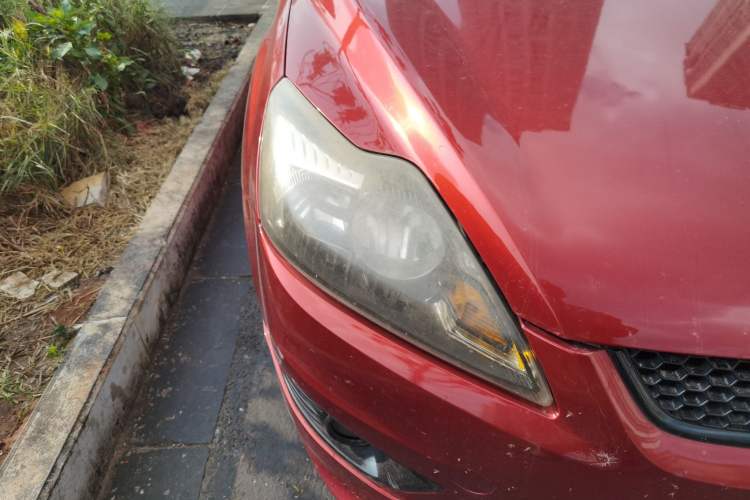 Used Ford Focus 2013 Hatchback Classic 1.8L Manual Fashion Edition
