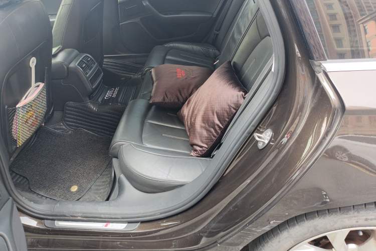 Used Audi A6L 2018 30th Anniversary Edition 35 TFSI Fashion Model
