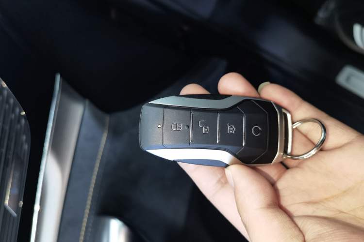 Used BYD Tang New Energy 2021 DM-i 112KM Prestige Model
