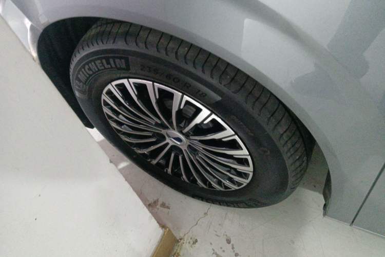 Used Denza D9 2022 DM-i 970 Four-Wheel Drive Flagship Model
