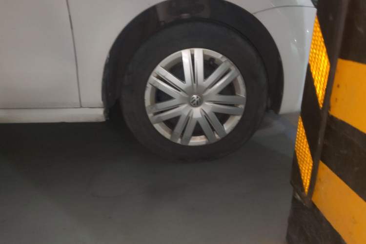 Used Volkswagen Polo 2016 1.4L Manual Fashion Model