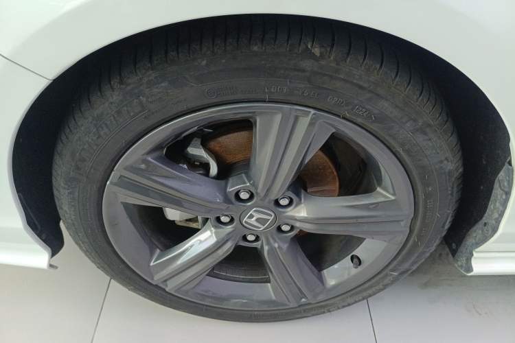 Used Honda Inspire 2023 260TURBO Deluxe Edition Left Front Wheel Hub