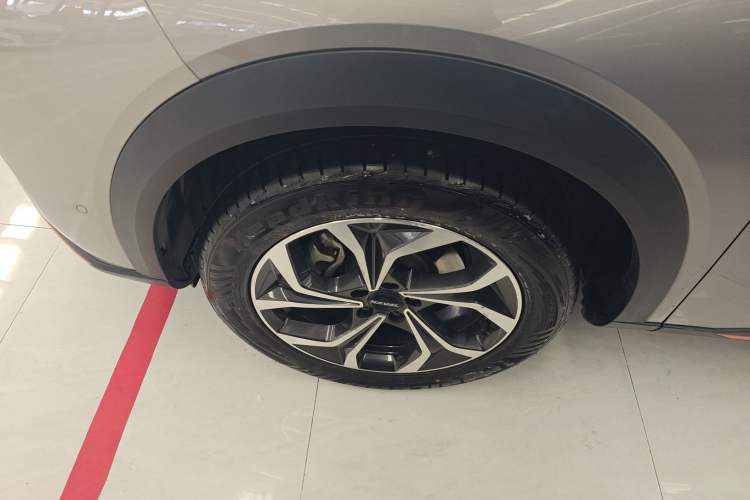 Used Haval XY 2022 2.0T ZhiZun Edition Left Front Wheel Hub