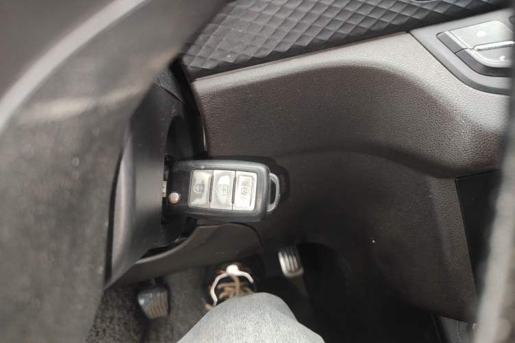 Used Dongfeng Fengon 330 2018 1.5L 330S Comfort Edition DK15
