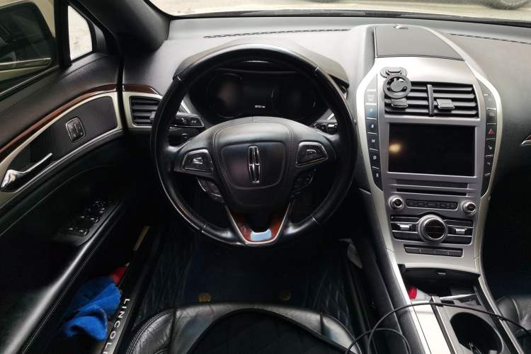 Used Lincoln MKZ 2017 2.0T Luxury Edition
