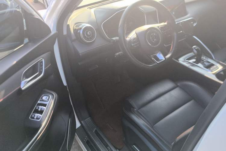 Used MG Pilot 2021 300TGI Automatic Two-Wheel Drive Fuel-Efficient Luxury Edition