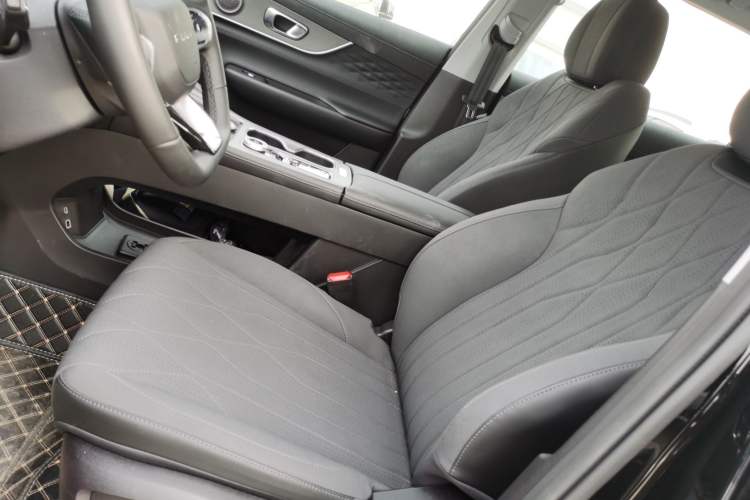 Used Chery Fengyun T8 2025 1.5L 65km Luxury Edition 5-Seater