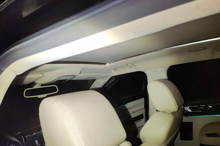 Used Zotye T700 2017 1.8T Dual-Clutch Prestige Model
