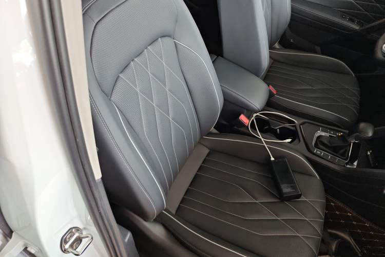 Used Volkswagen Tiguan L 2023 Revised Version 330TSI Automatic Two-Wheel Drive Smart Enjoyment Edition
