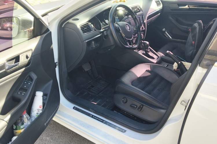 Used Volkswagen Sagitar 2018 280TSI DSG Luxury Model
