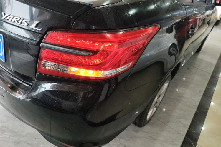 Used Toyota YARiS L Zhi Xiang 2017 1.5E CVT Dynamic Edition Right Rear Taillight