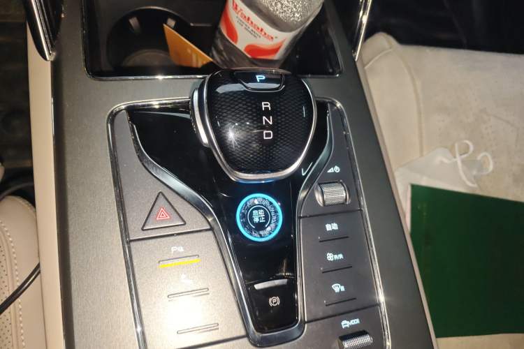 Used BYD Tang New Energy 2024 DM-i Glory Edition 112KM Flagship Model Gear Lever