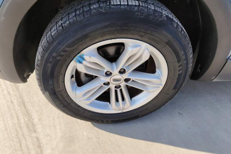 Used Qoros 5 2018 Revised Version 1.6T Automatic Leading Edition
