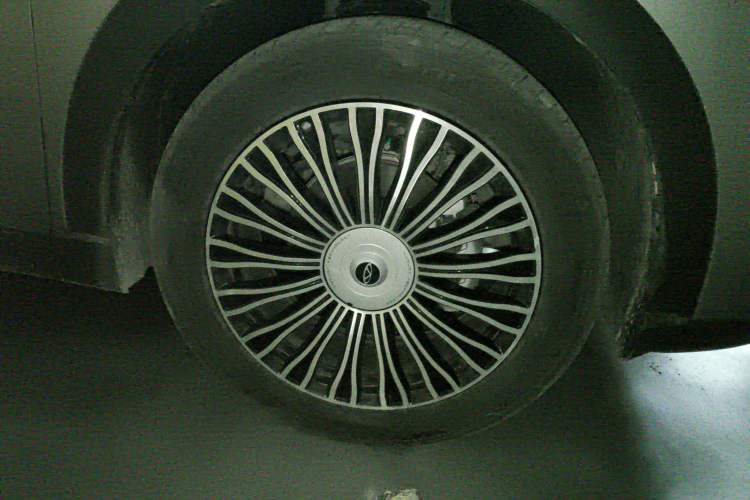 Used Chery Tiggo 8 L 2024 2.0T Two-Wheel-Drive Luxury Version 7 Seats
