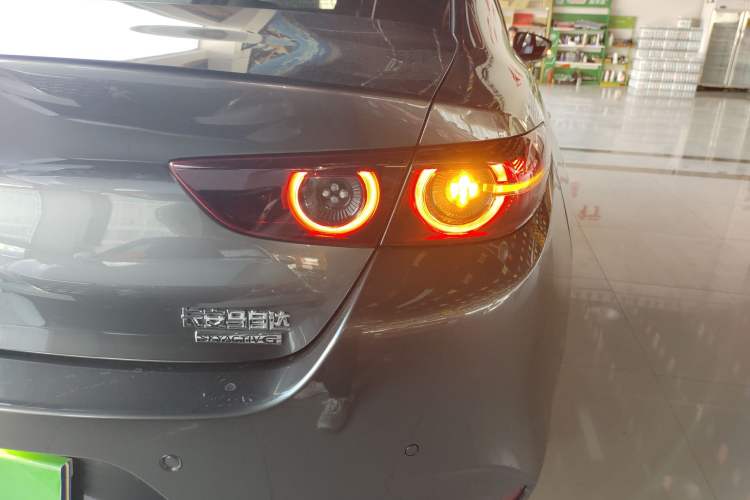 Used Mazda 3 Axela 2023 2.0L Automatic ZhiZhen Edition
