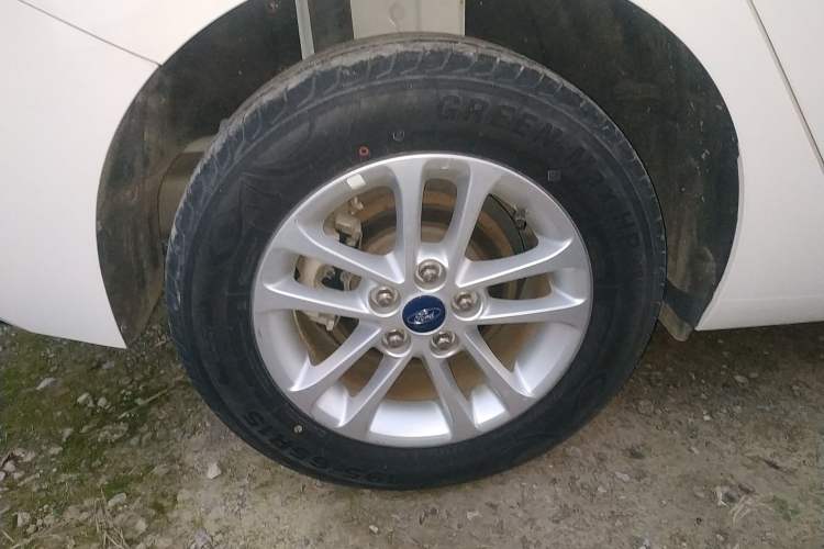 Used Ford Escort 2019 Revised 1.5L Automatic ZhiXiang Version (Tire Pressure Monitoring) China VI Standard