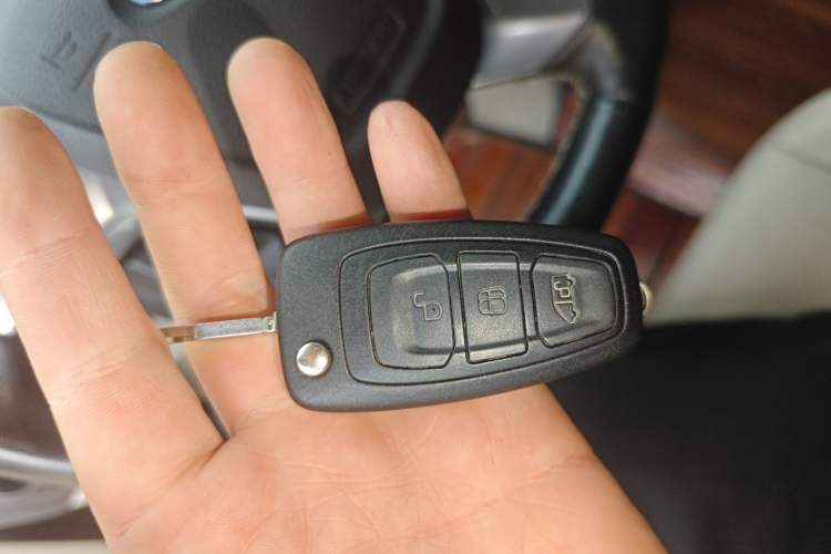 Used Ford Tourneo Custom 2017 2.0T Automatic Elite Version
