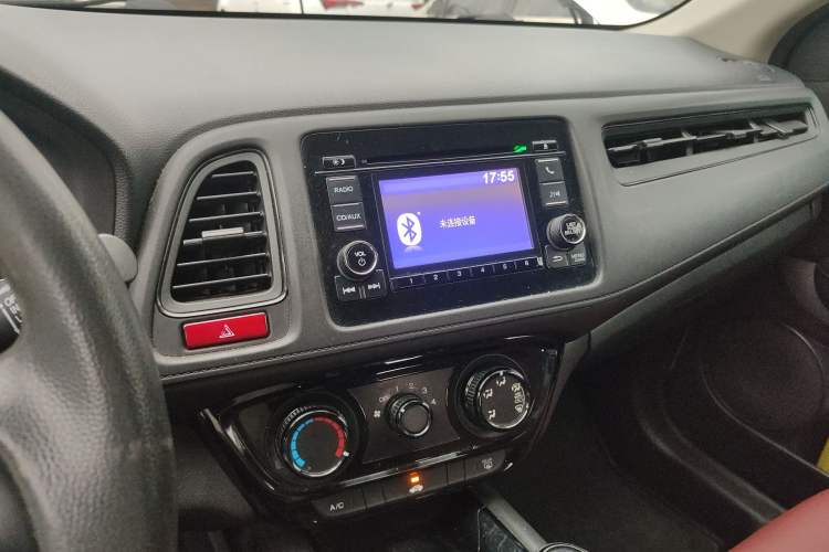 Used Honda Vezel 2015 1.5L manual two-wheel drive Comfort trim level
