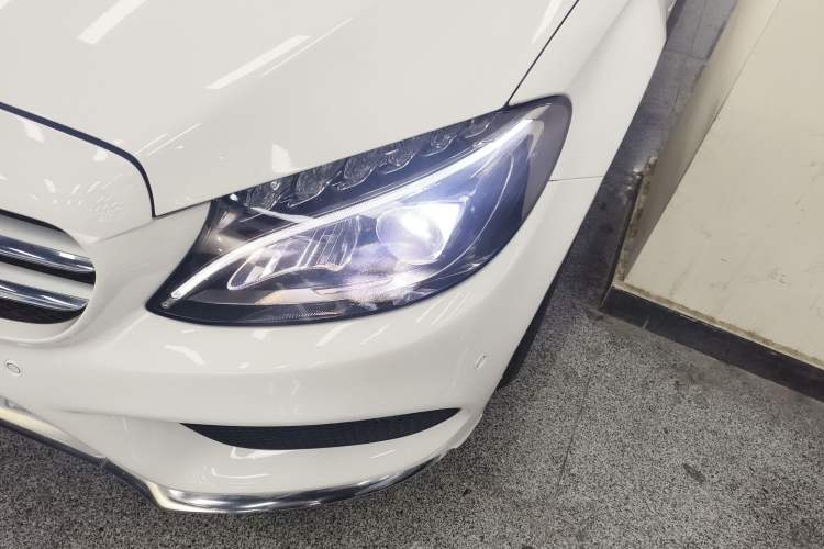 Used Mercedes-Benz C-Class 2018 C 180 L Fashion Edition Sport Version Left Front Headlight