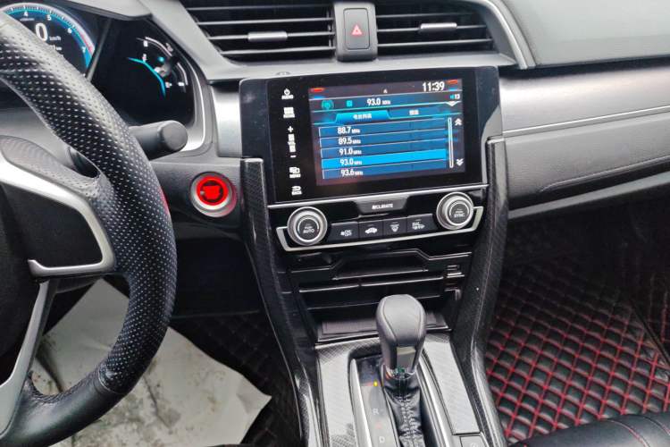 Used Honda Civic 2016 220TURBO CVT Luxury Edition Audio And AC Panel