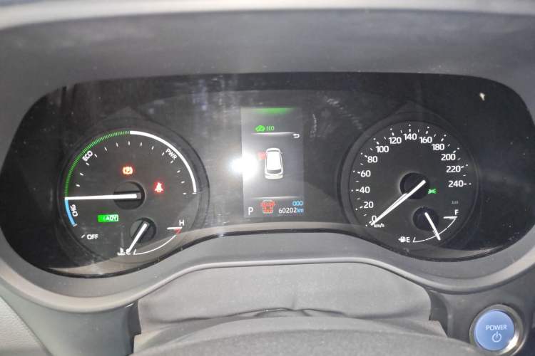 Used Toyota Sienna 2021 2.5L Hybrid Premium Edition