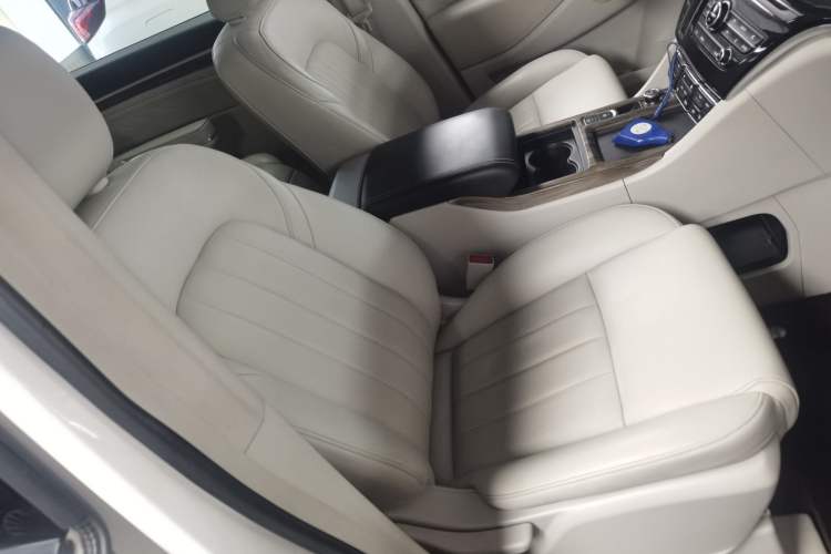 Used GAC Trumpchi M8 2018 320T Luxury Edition
