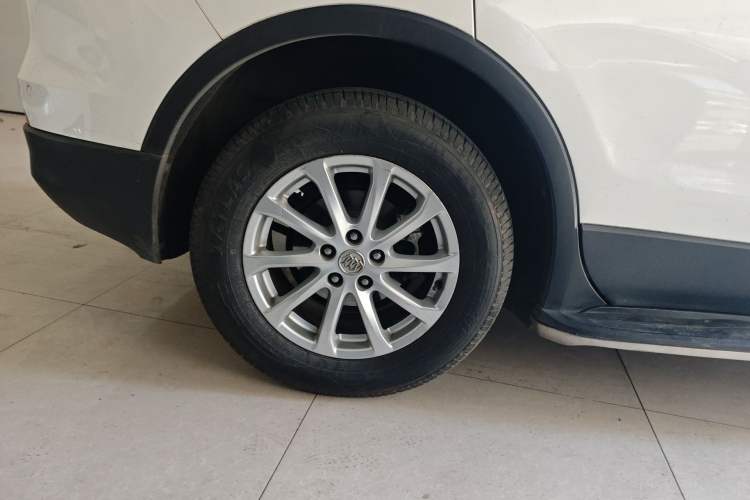 Used Buick Envision 2017 20T Two-Wheel Drive Leading Version Right Rear Wheel Hub