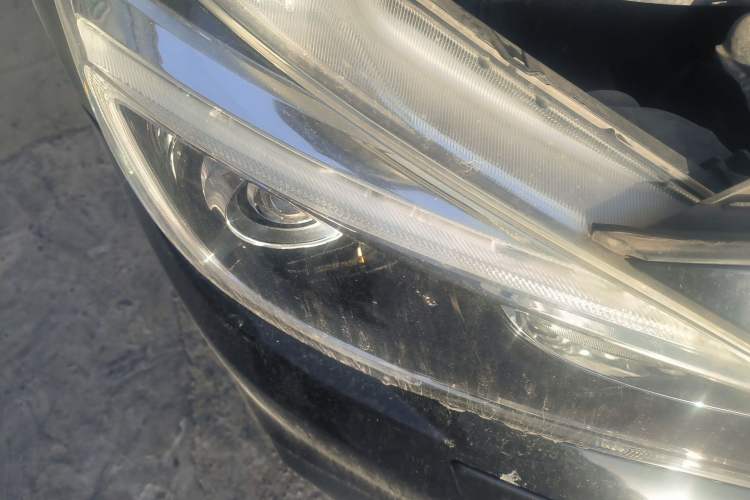 Used Subaru Outback 2015 2.5i Luxury Navigation Edition Right Front Headlight