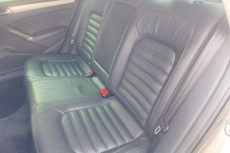 Used Volkswagen Passat 2015 1.8TSI DSG Prestige Edition