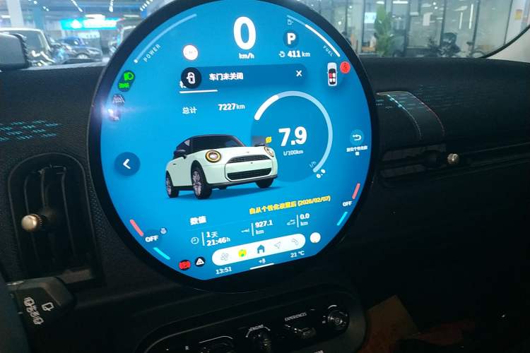 Used MINI 2025 1.5T COOPER Classic Edition
