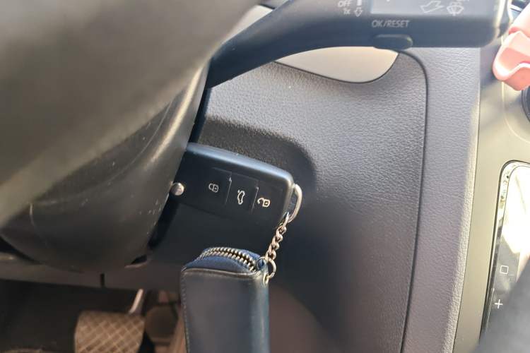 Used Volkswagen Touran 2015 1.4T DSG Comfort Edition 5 Seats