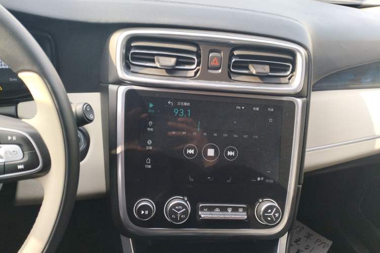 Used Lynk & Co 01 2017 2.0T Two-Wheel Drive Zhaopu Version
