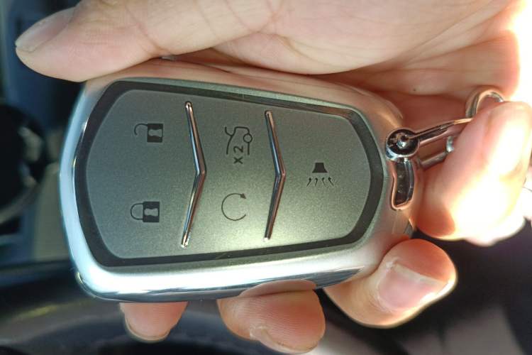 Used Cadillac XT4 2020 28T Two-Wheel-Drive Leading Version
