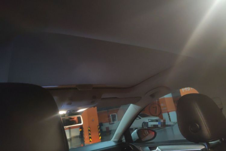 Used Volkswagen Golf 2014 1.4TSI Automatic Luxury Model Headliner