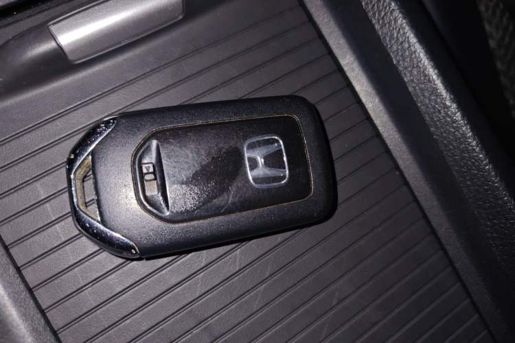 Used Honda Jade 2017 1.8L automatic Comfort version 5 seats
