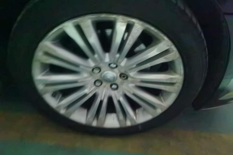 Used Chrysler 300C 2013 3.6L Premium Edition
