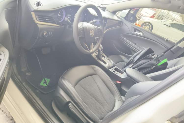 Used Buick Verano 2020 20T CVT Leading Edition Left Front Seat