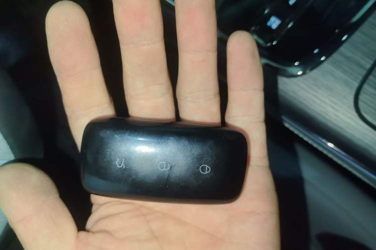 Used Geely Galaxy E8 2025 700 km Long-Range Intelligent Driving Version Vehicle Key